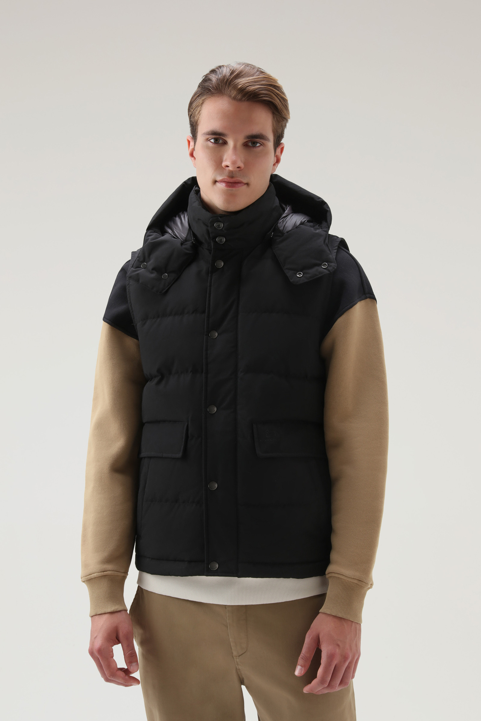 Aleutian Vest with Detachable Hood Black | Woolrich