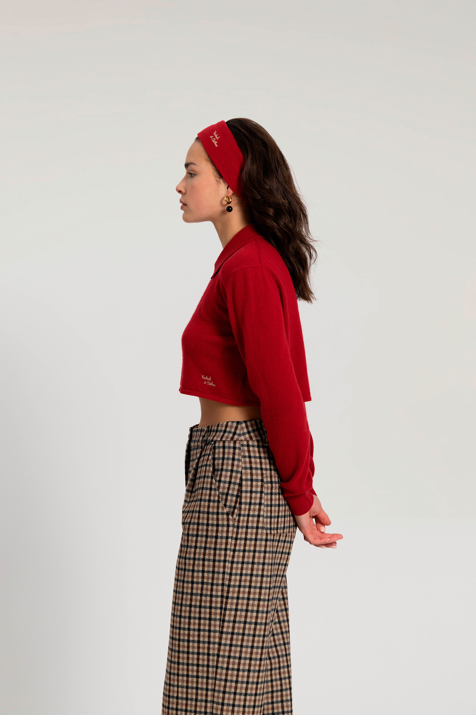 Bauchfreies Poloshirt aus einer Schurwollemischung mit passendem Band - Daniëlle Cathari / Woolrich rot photo 3 | Woolrich