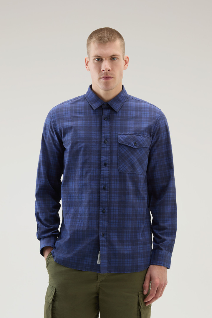 Chemise à carreaux en pur coton avec poche poitrine Bleu photo 1 | Woolrich