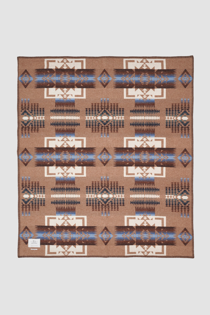 Archival Pattern Jacquard Pure Wool Blanket - Made in Italy White photo 4 | Woolrich