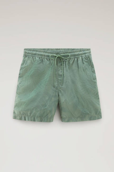 Stückgefärbte Shorts aus reiner Baumwolle mit Tropen-Print Grün photo 2 | Woolrich