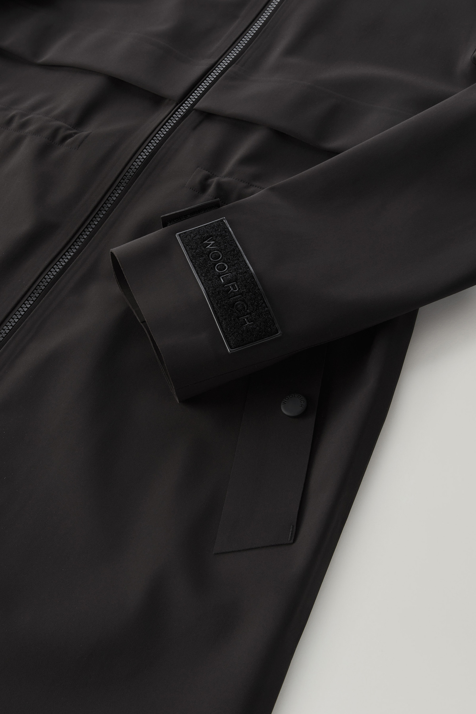 Pequea Coat in Stretch Nylon Black photo 8 | Woolrich