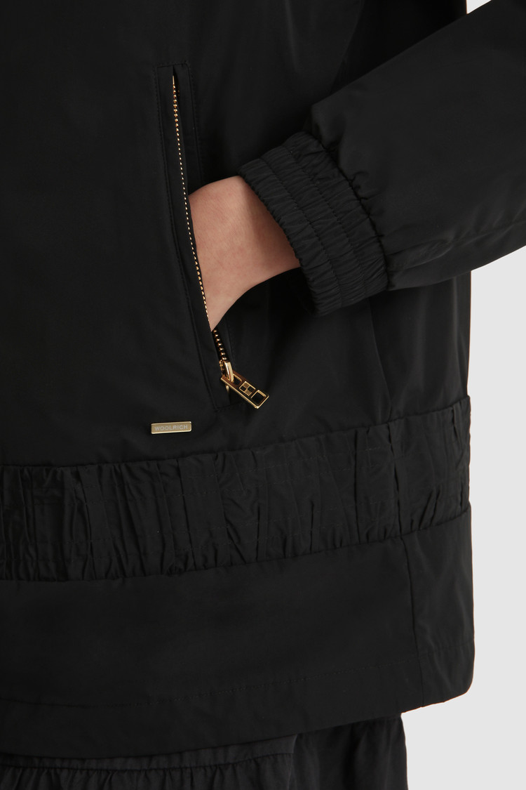 Erie Windjacke mit Kapuze