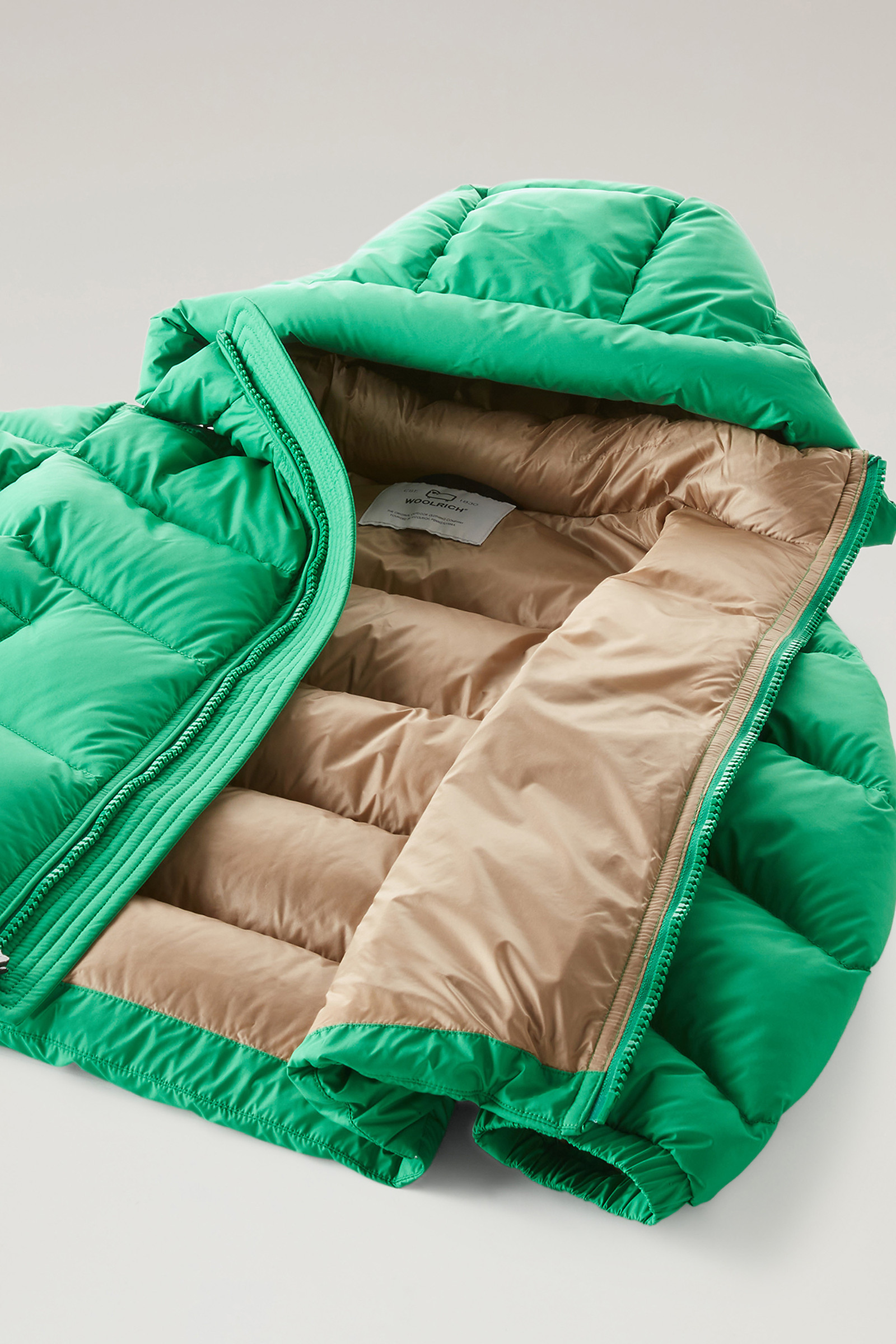 Authentiek donsjack met capuchon voor jongens groen photo 7 | Woolrich