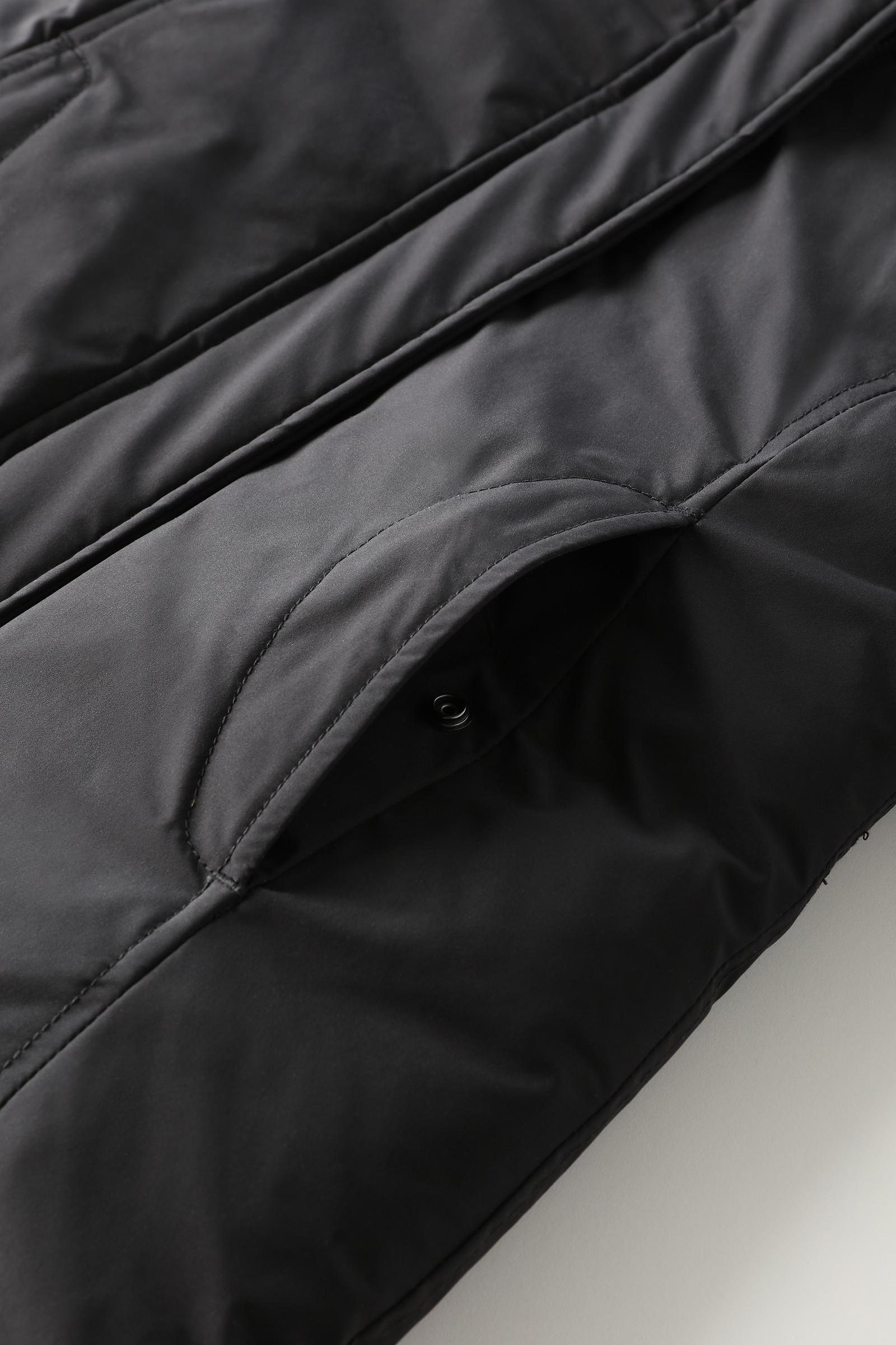 Boulder Parka en Urban Touch para niña negro photo 5 | Woolrich