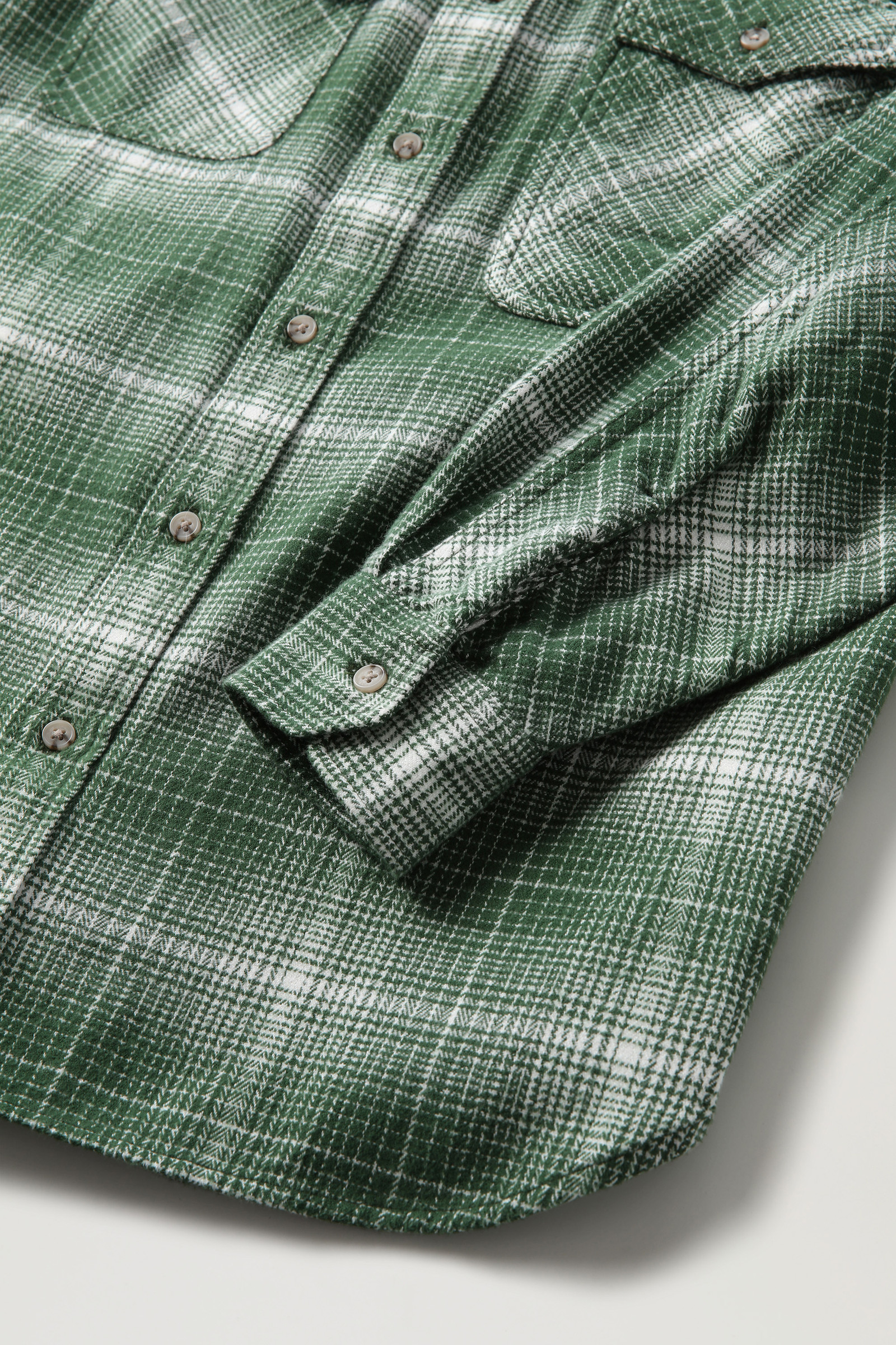 Flannel Check Cruiser Shirt Green photo 8 | Woolrich