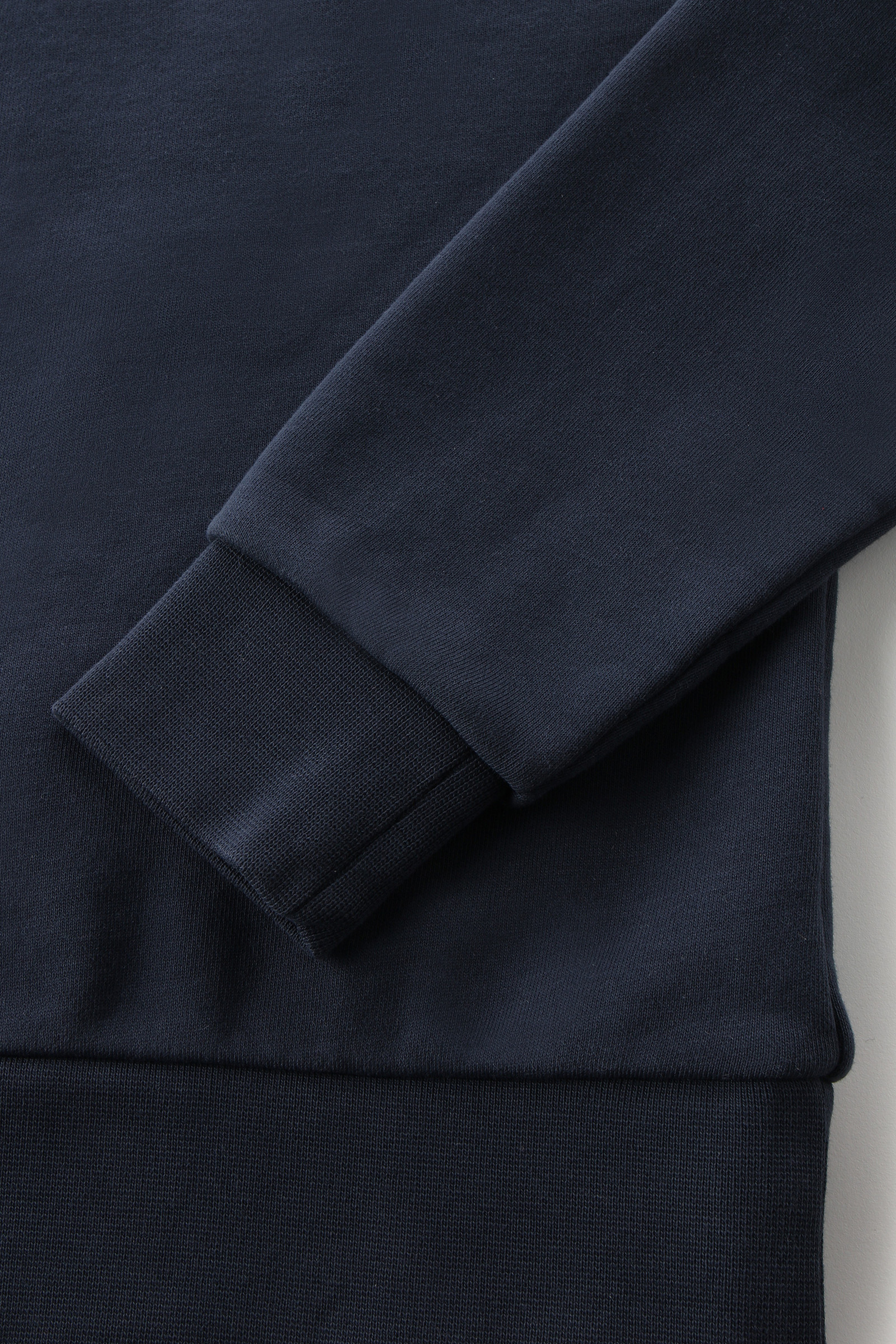 Logo-Sweatshirt mit Rundhalsausschnitt aus Fleece für Jungen blau photo 4 | Woolrich
