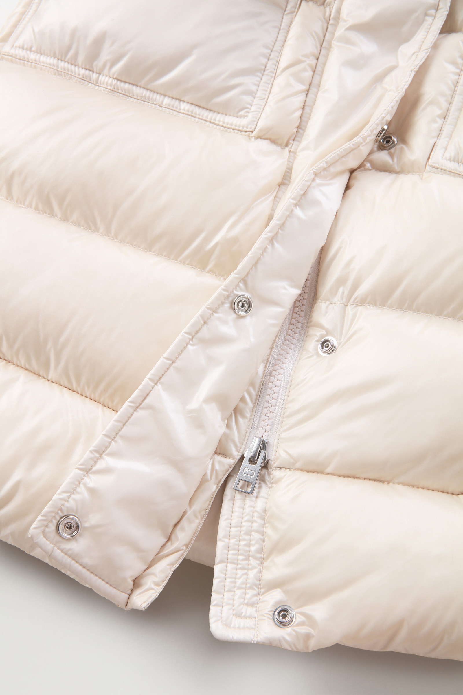 Girls' Long Down Jacket in Glossy Nylon White photo 7 | Woolrich