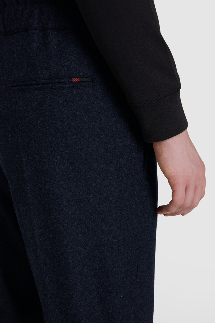 Comfort chino pants in wool