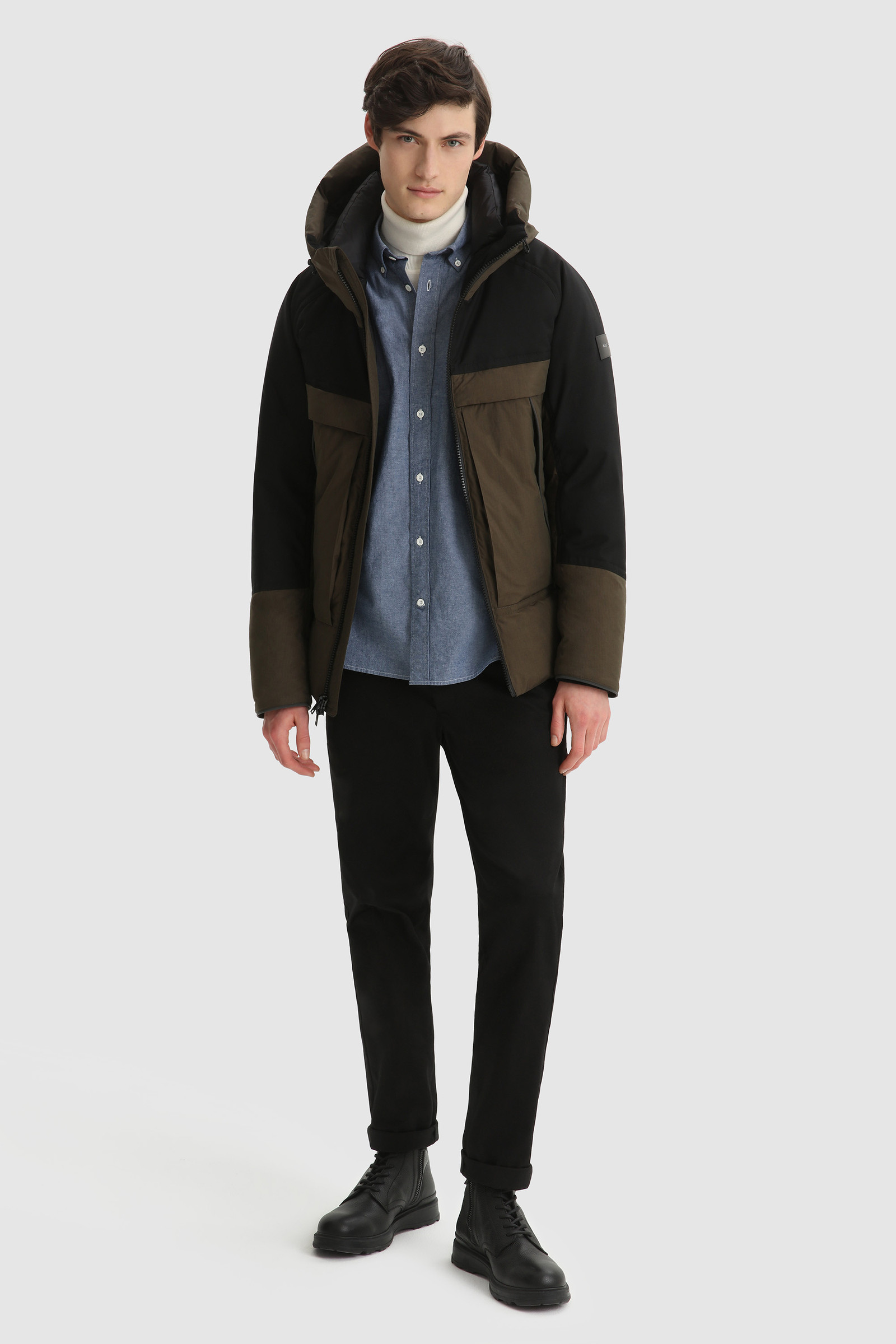 Teton Padded Jacket in Ripstop Cotton Green photo 2 | Woolrich