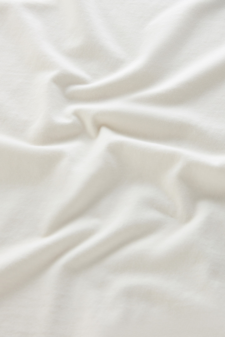 T-Shirt aus reiner Baumwolle mit Maxi-Print Weiß photo 7 | Woolrich