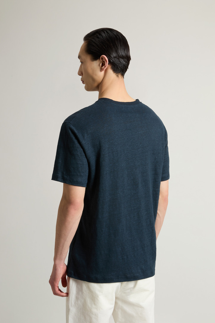 T-shirt en pur lin avec logo brodé Bleu photo 2 | Woolrich