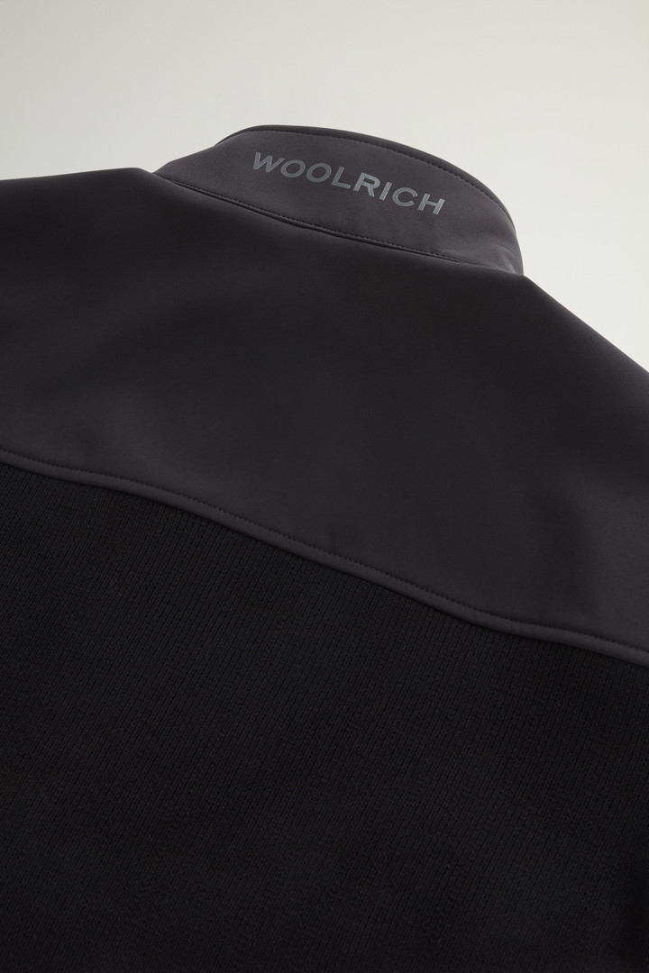 Hybrid Jacket in Tech Softshell Black photo 7 | Woolrich