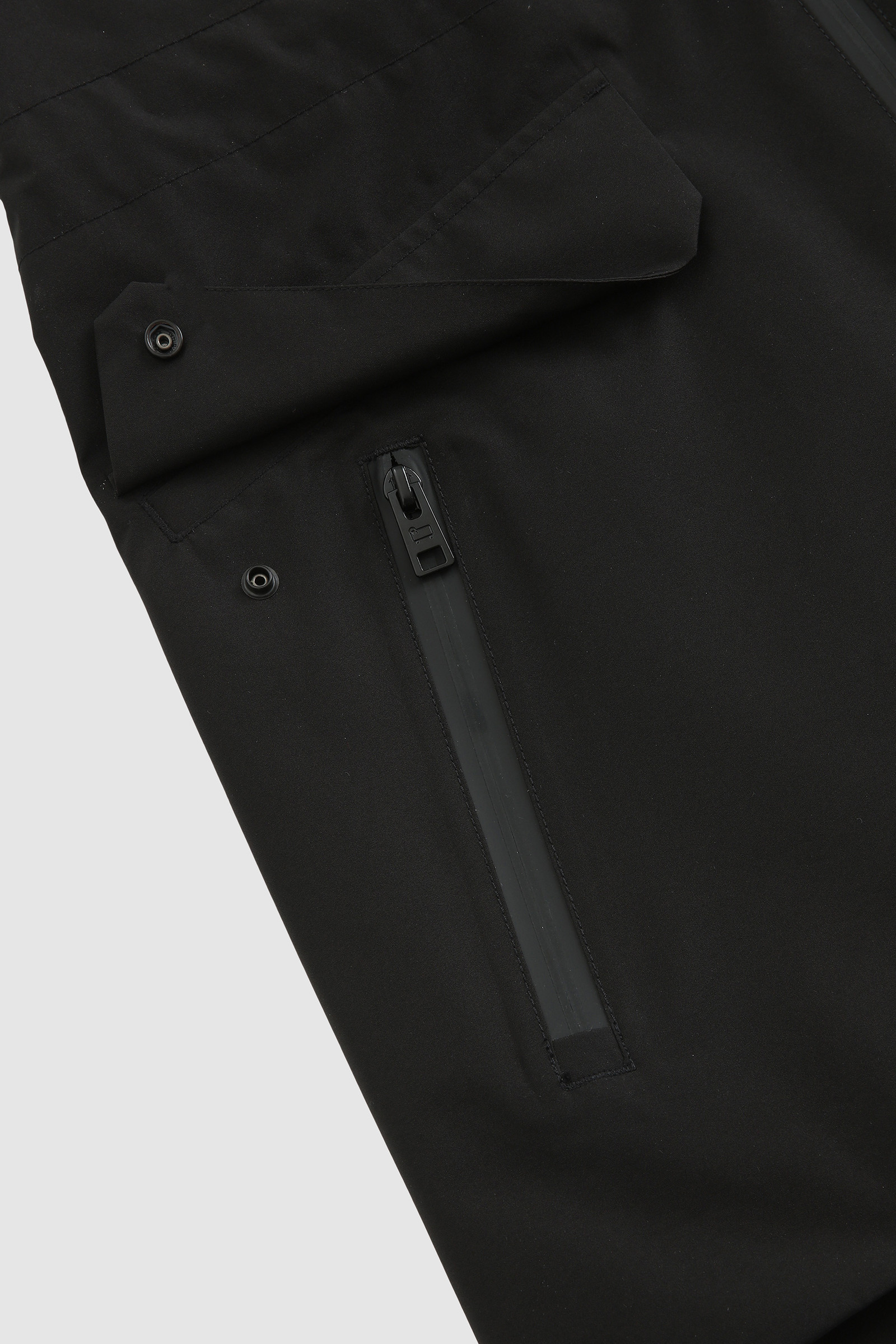 Light Waterproof Clay Parka in Gore-Tex Black photo 8 | Woolrich