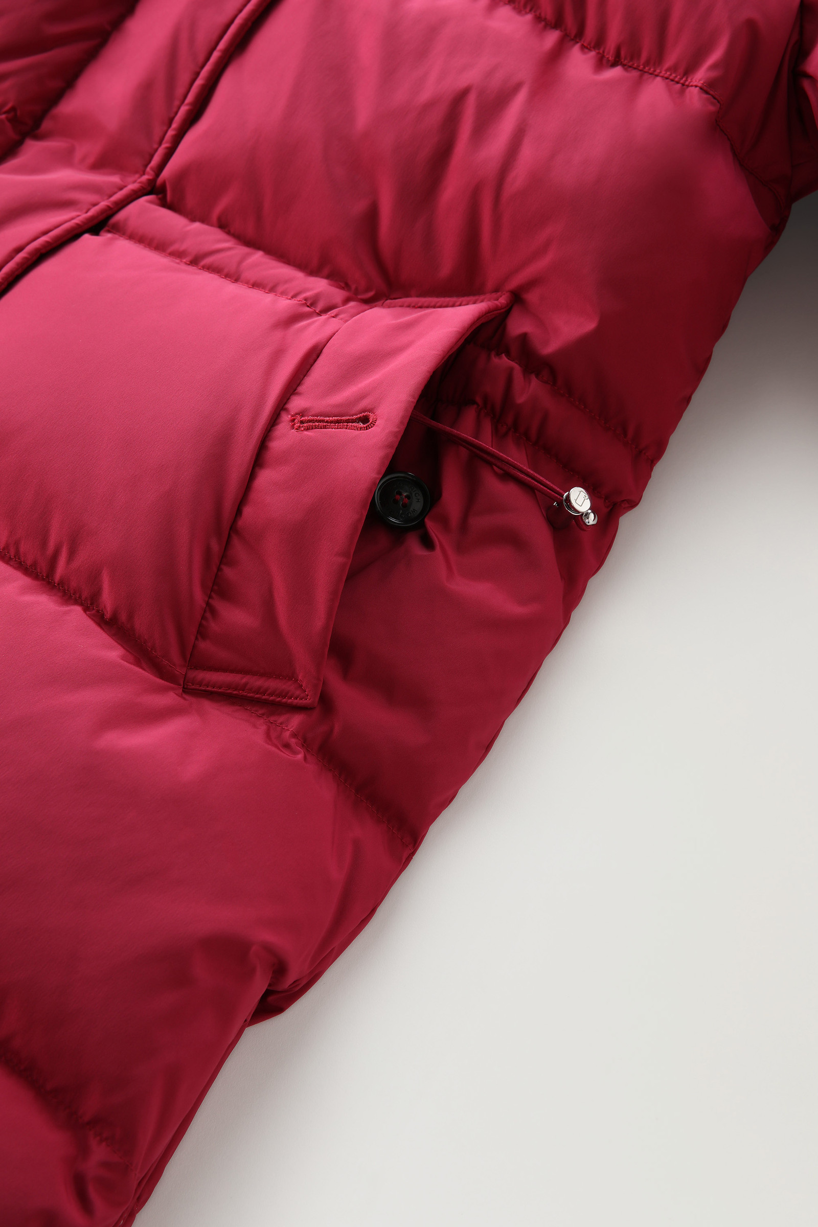Piumino Alsea con cappuccio rosso photo 10 | Woolrich