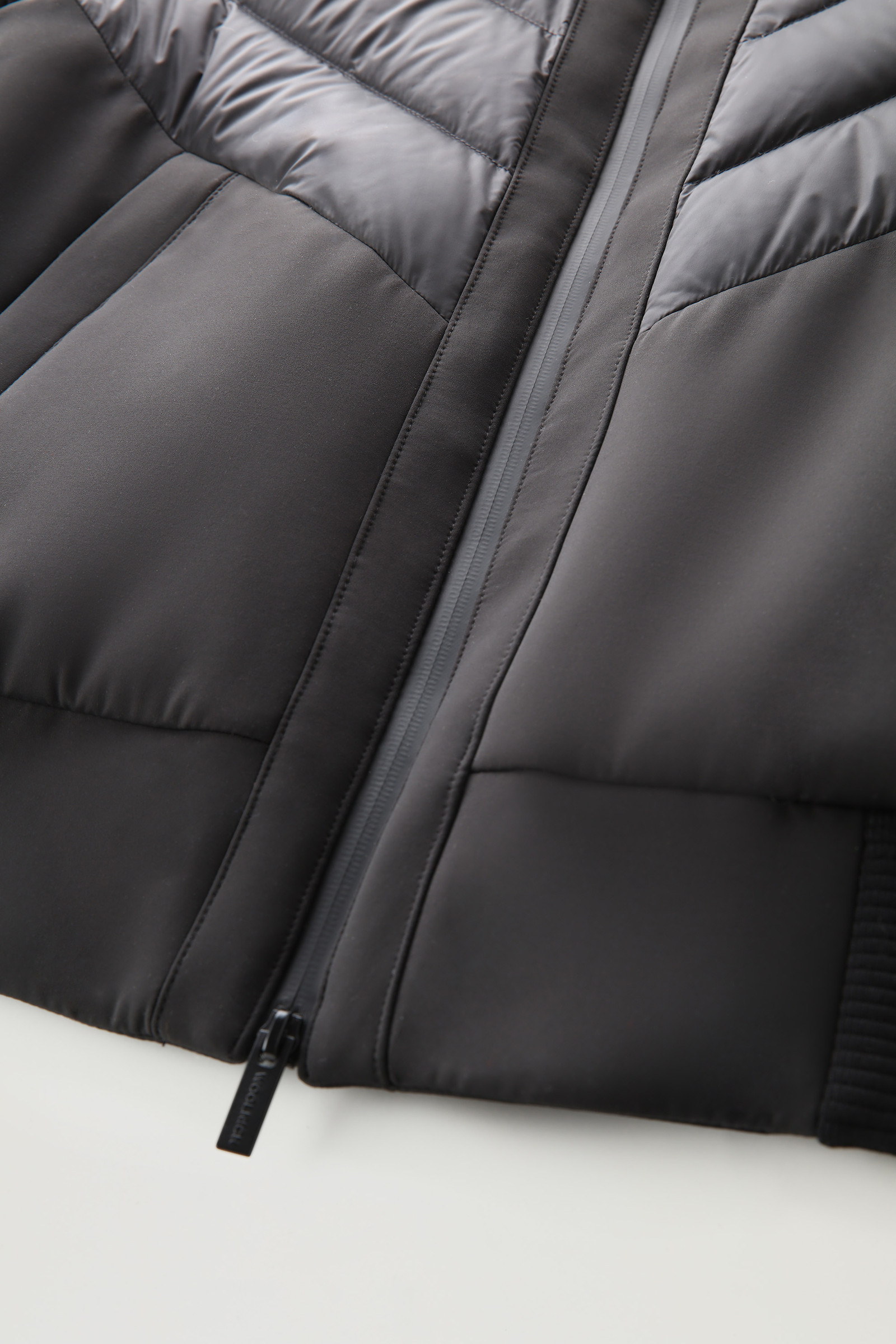 Stretch Suffolk Bomber in Microfiber and Softshell Black photo 7 | Woolrich