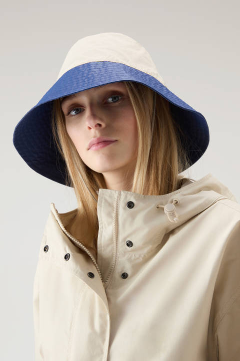 Rain Bucket Hat in a Cotton Nylon Blend Beige photo 2 | Woolrich