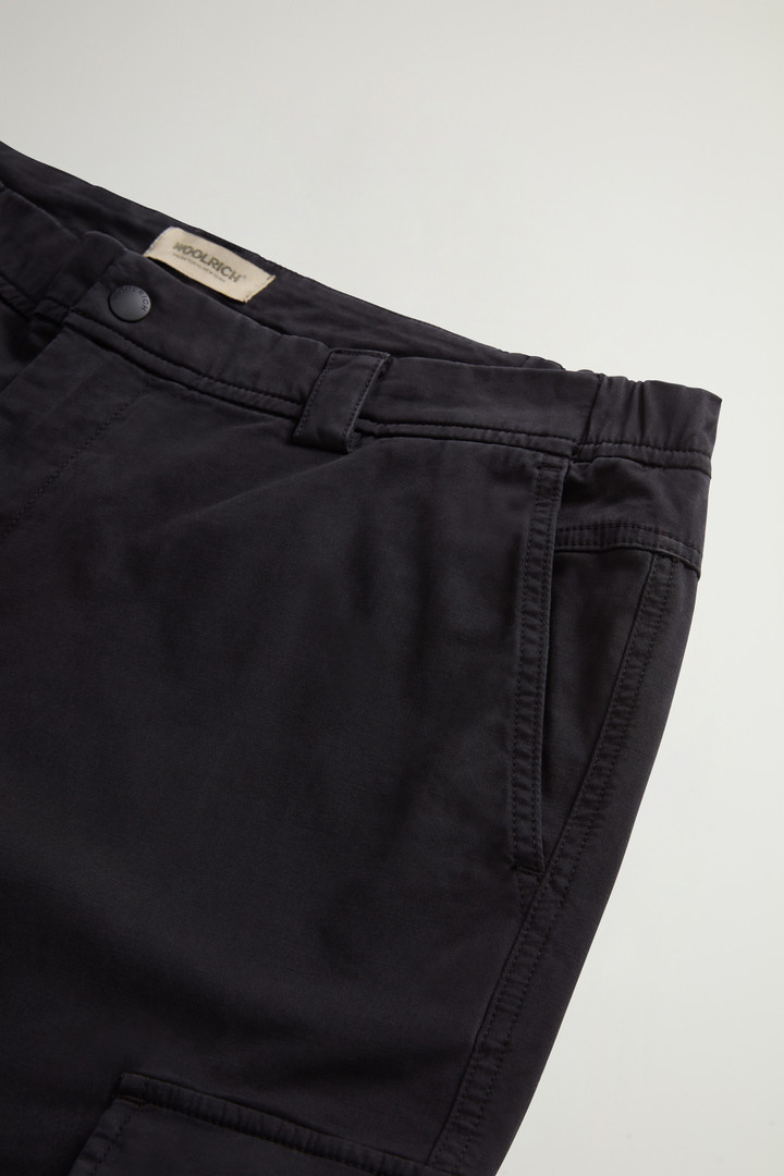 Garment-dyed Cargo Pants in Stretch Cotton Black photo 6 | Woolrich