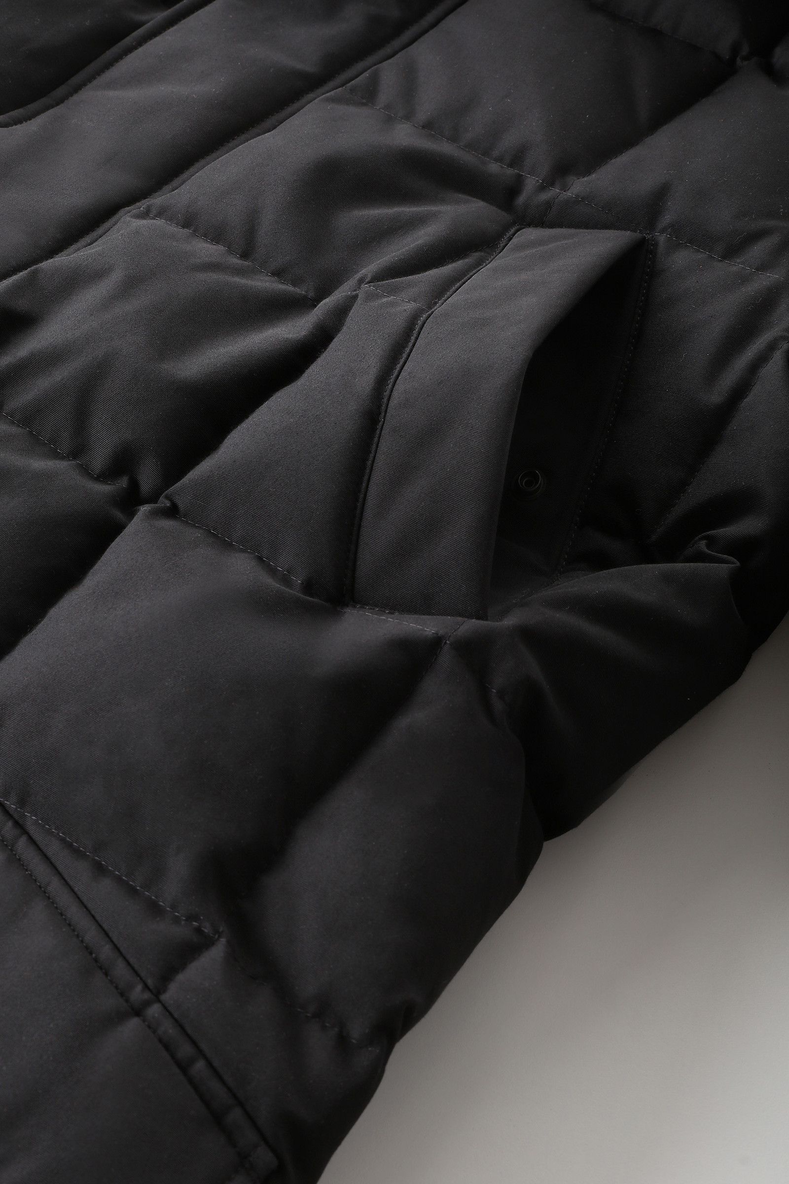 Blizzard Parka en Ramar Cloth matelassé à carreaux noir photo 8 | Woolrich