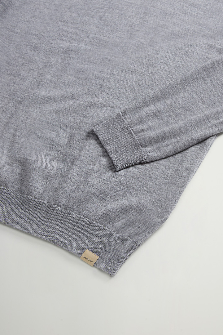 Crewneck Sweater in Pure Merino Virgin Wool Gray photo 7 | Woolrich