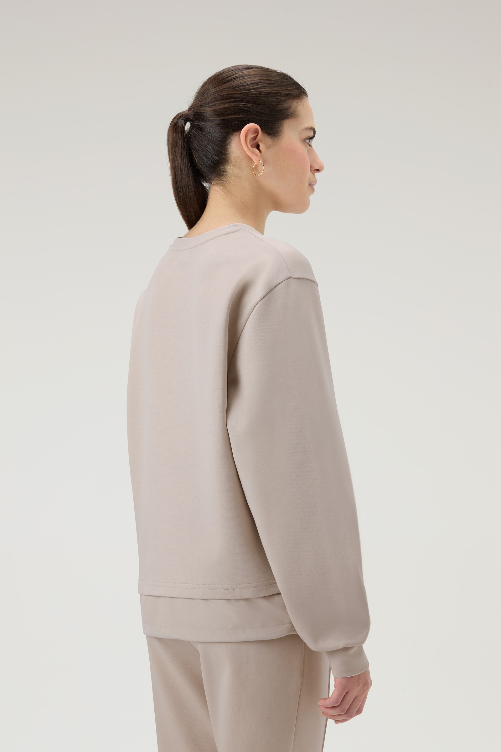Sweatshirt mit Rundhalsausschnitt aus Baumwollmischung mit Nylon-Details taubengrau photo 3 | Woolrich