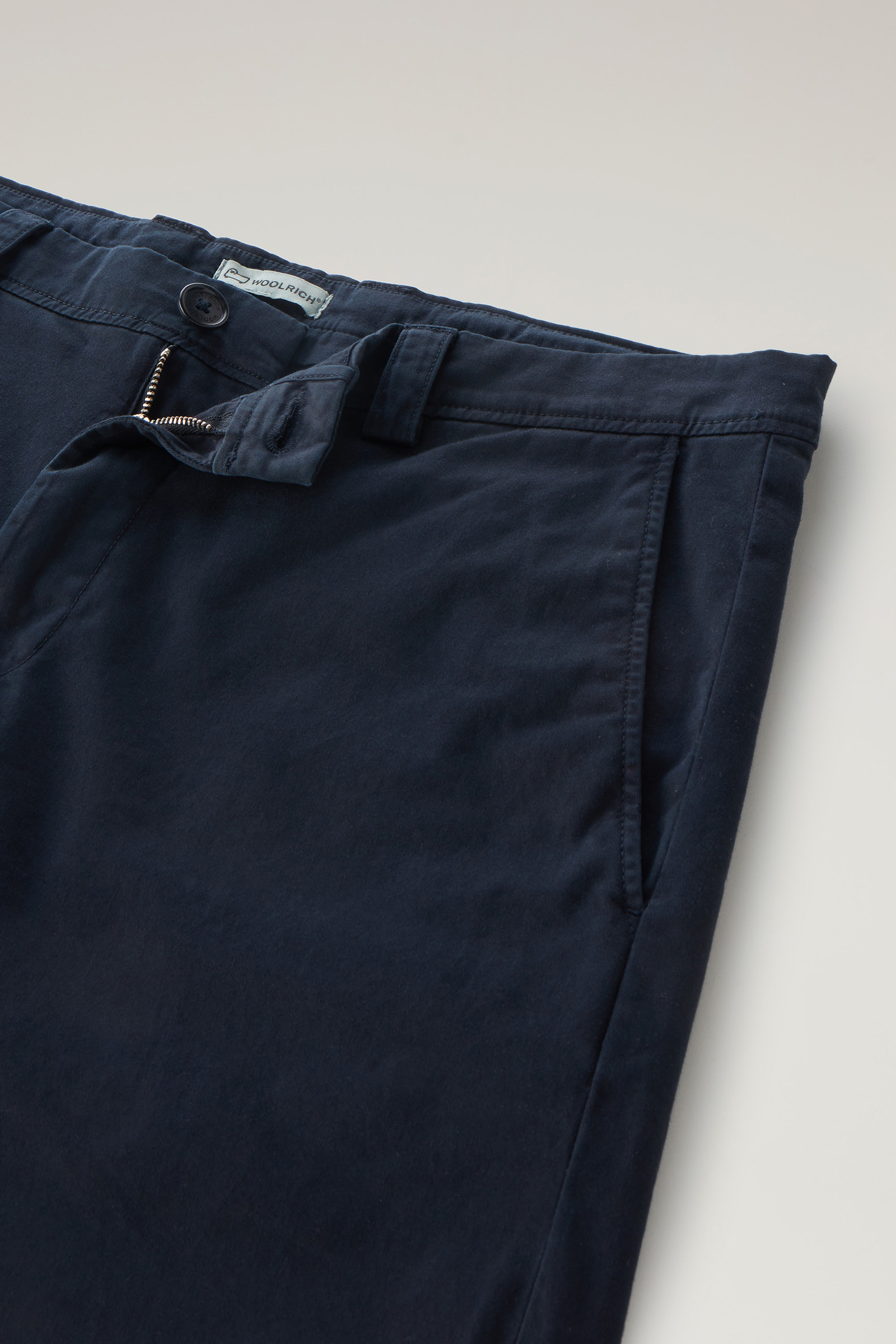 Short Chino teint en pièce bleu photo 5 | Woolrich