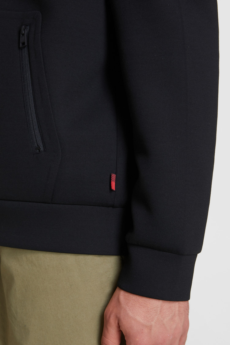 Sudadera técnica con capucha