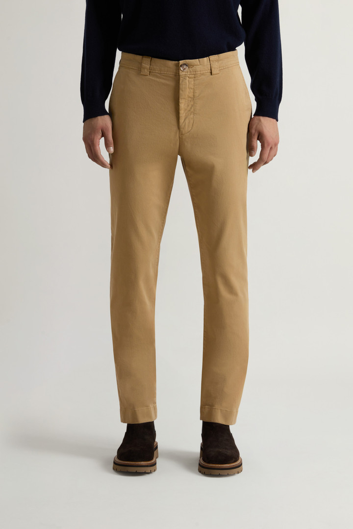 Garment-Dyed Chino Pants in Stretch Cotton Twill Beige photo 2 | Woolrich