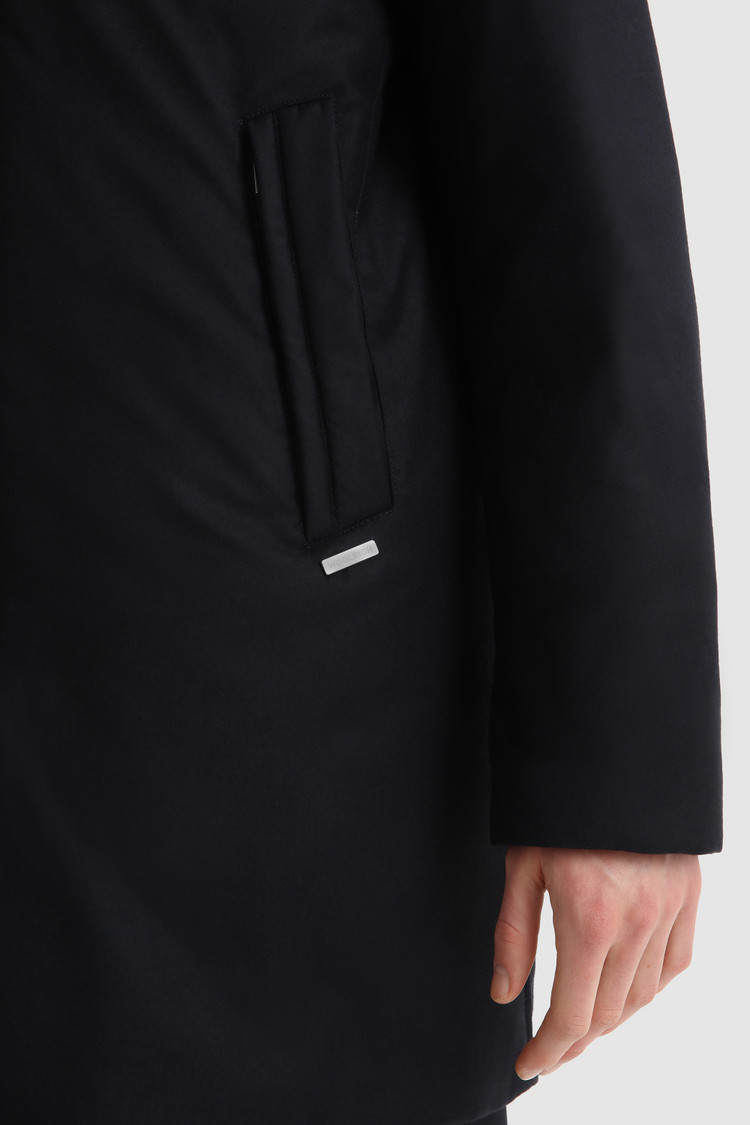 Luxury 2-in-1 coat in fine Italian wool and silk crafted with a Loro Piana fabric