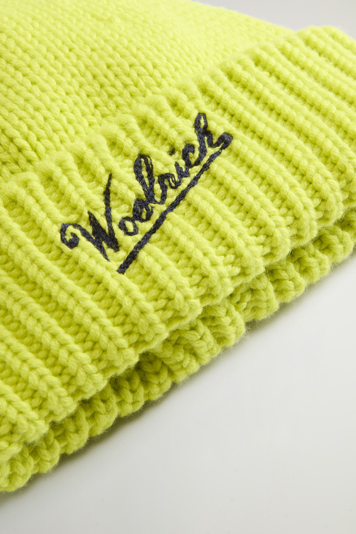 Beanie in Pure Merino Virgin Wool with Contrasting Logo Yellow photo 3 | Woolrich