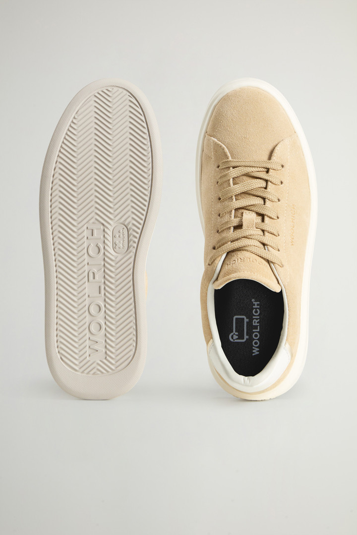 Sneaker Arrow aus Veloursleder mit goldenen Details Beige photo 4 | Woolrich