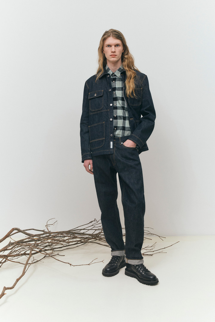 Overshirt in Japanese Raw Denim Blue photo 10 | Woolrich