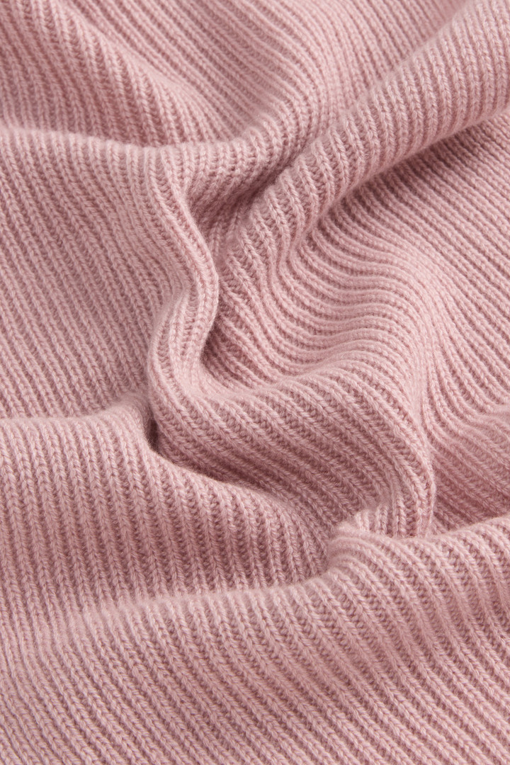 Ribbed Scarf in Pure Cashmere Pink photo 3 | Woolrich