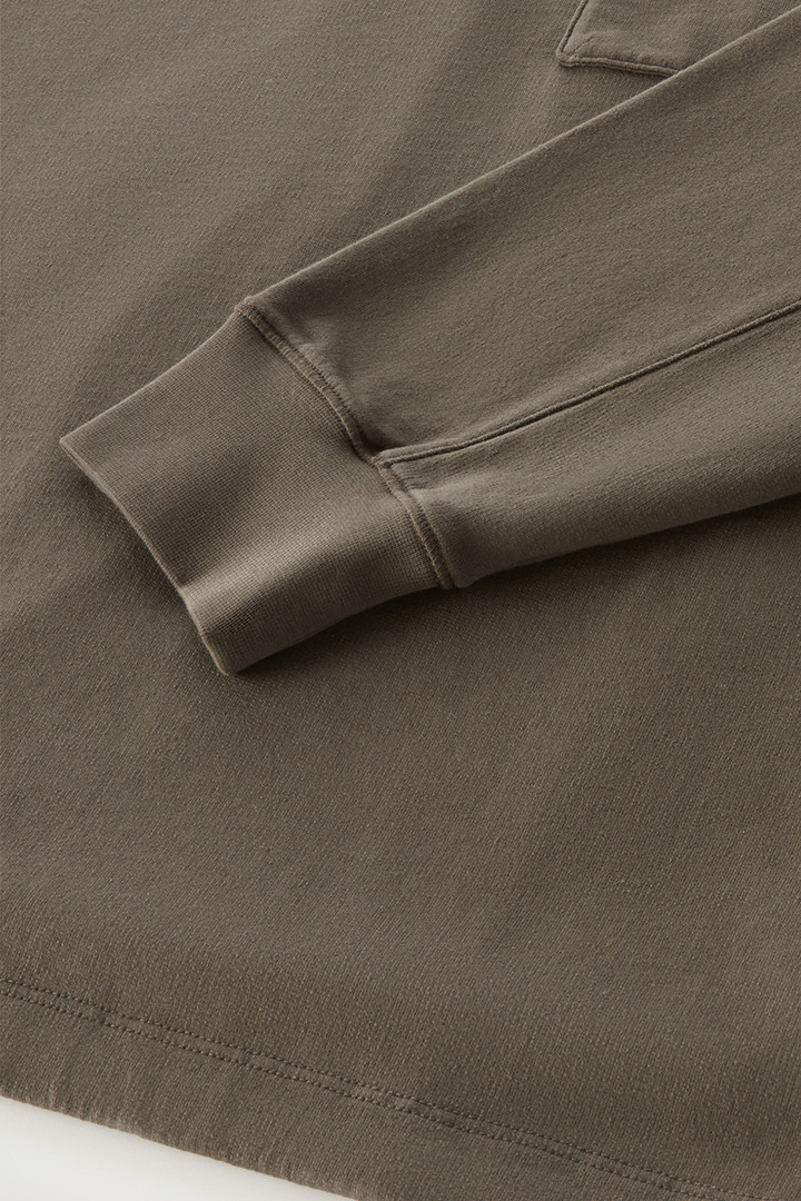 Sweat-shirt à col rond en pur coton muni d’une poche zippée Vert photo 5 | Woolrich