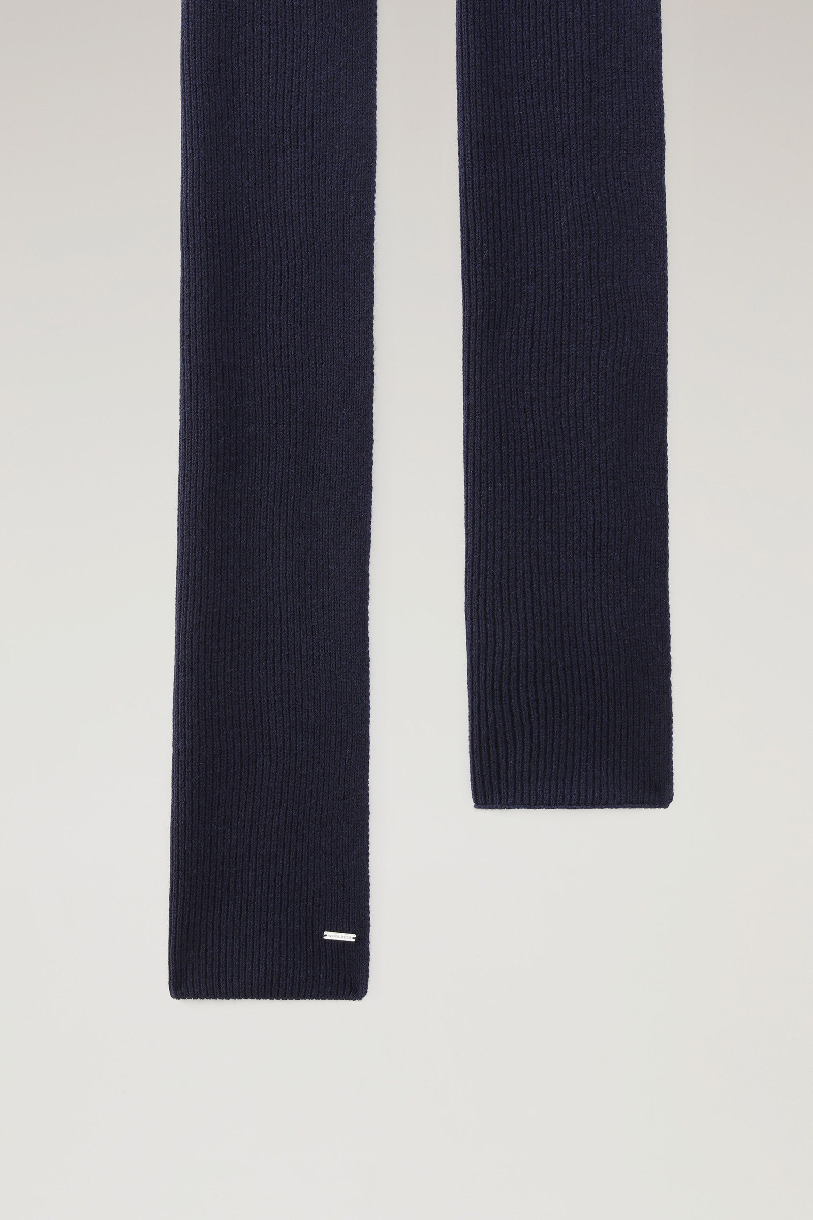 Gerippter Schal aus Kaschmir Blau photo 2 | Woolrich