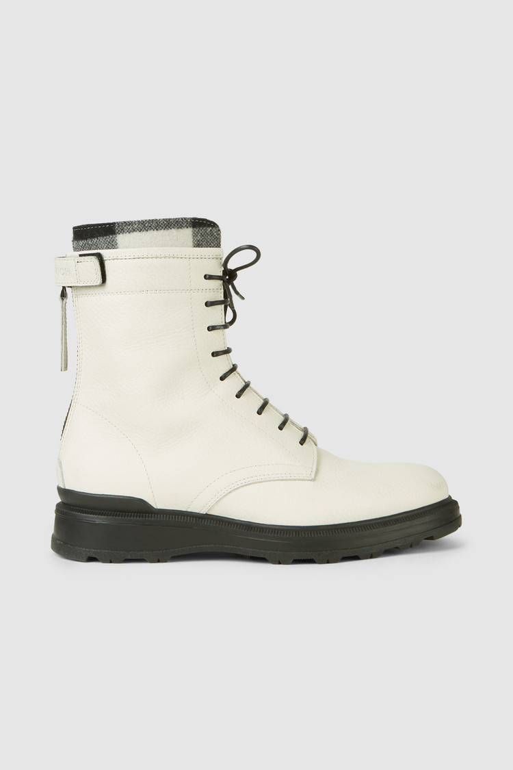Work boot with check pattern