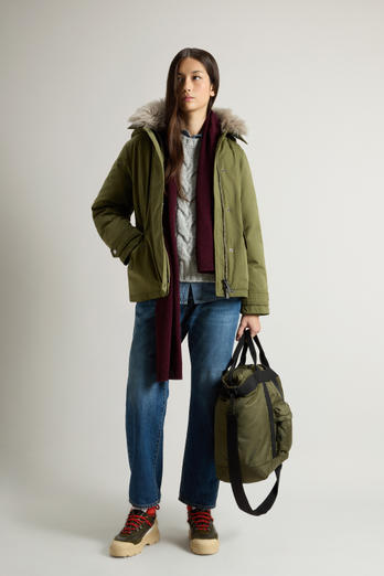 Short Arctic Parka in Mountain Cloth with Removable Hood and Fur Green | Woolrich