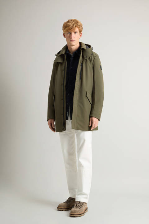 Barrow Mac Coat in Tech Softshell Green | Woolrich