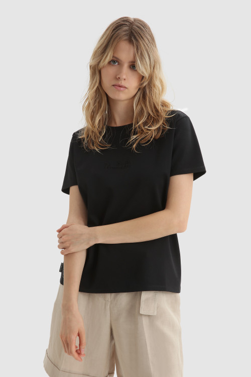 T-shirt en coton extensible avec logo vintage en relief noir | Woolrich