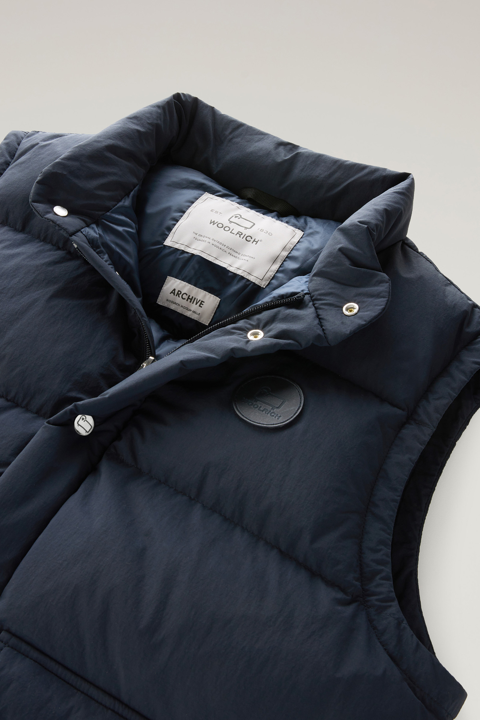 Gilet Aleutian in nylon riciclato Eco Taslan trapuntato blu photo 6 | Woolrich