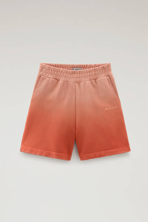 Pantalones cortos de algodón afelpado teñidos en prenda con degradado de color Rosa photo 2 | Woolrich