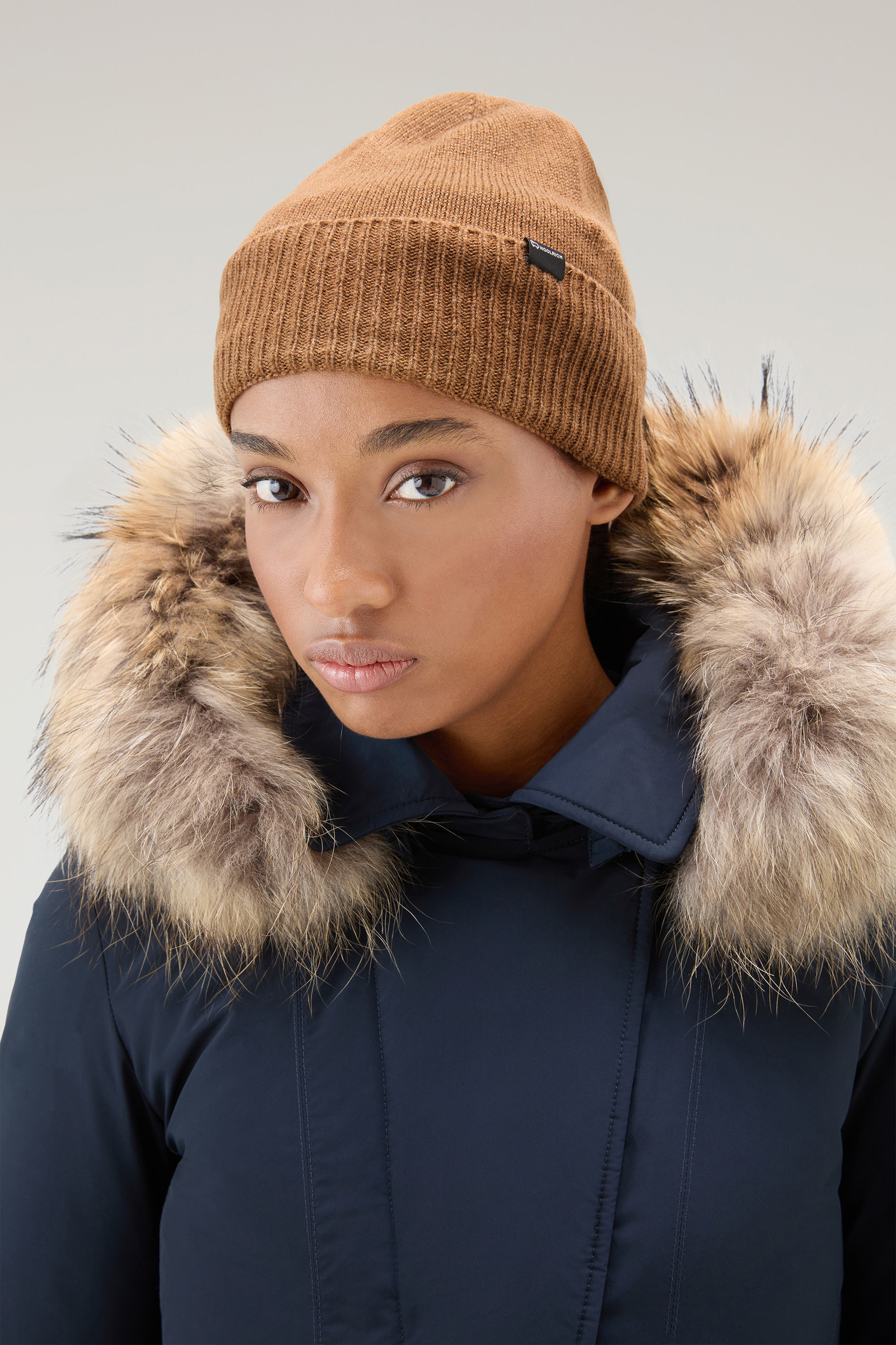 Women's Beanie in Pure Cashmere Brown | Woolrich UK
