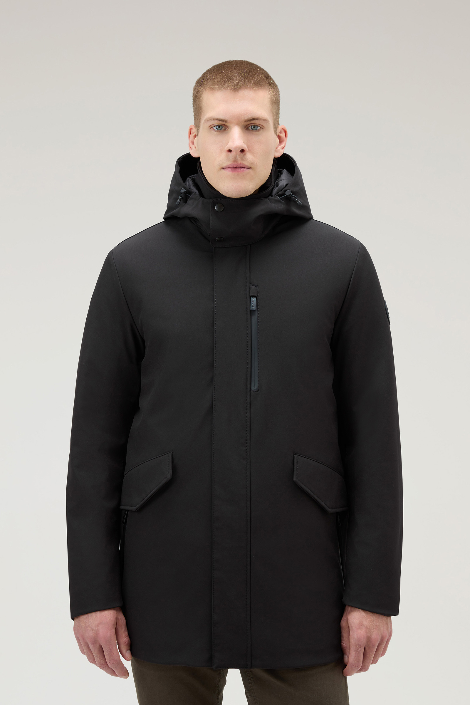 Men's Barrow Mac Coat in Tech Softshell Black | Woolrich UK