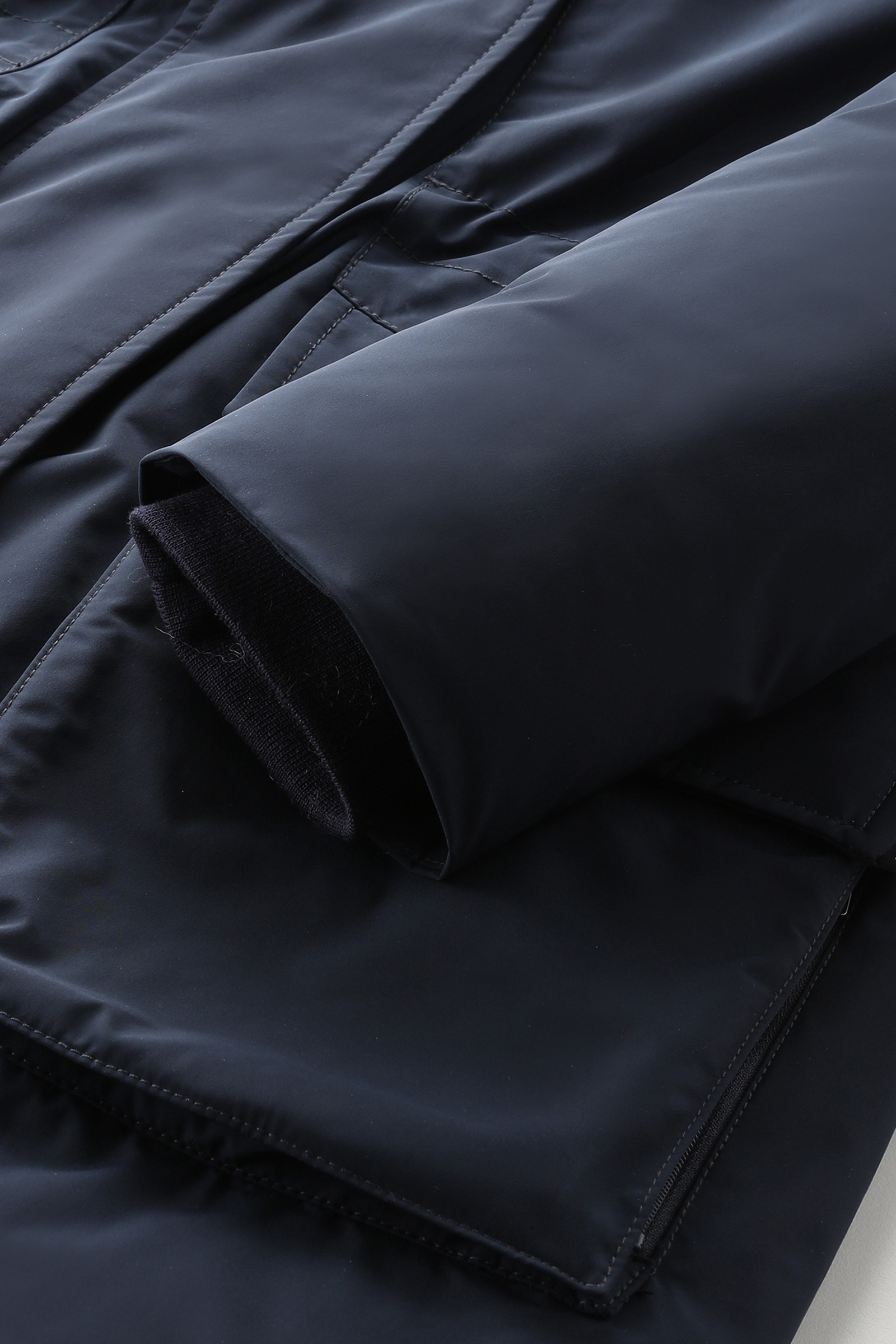 Military Parka in Urban Touch met wasbeerbont blauw photo 7 | Woolrich