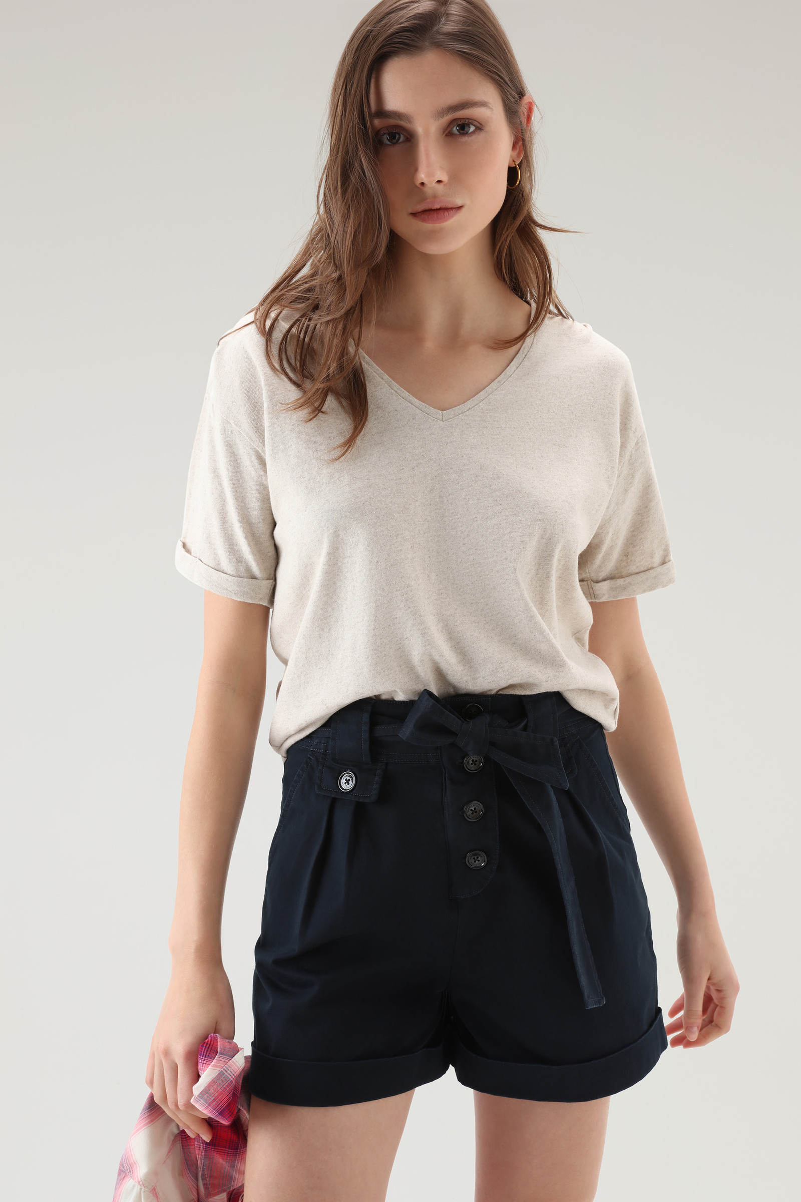 T-shirt in Cotton Linen Blend with V-neck Beige photo 4 | Woolrich