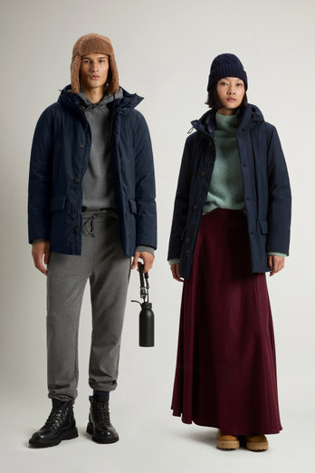 Unisex clothing: shirts, sweaters and t-shirts | Woolrich US
