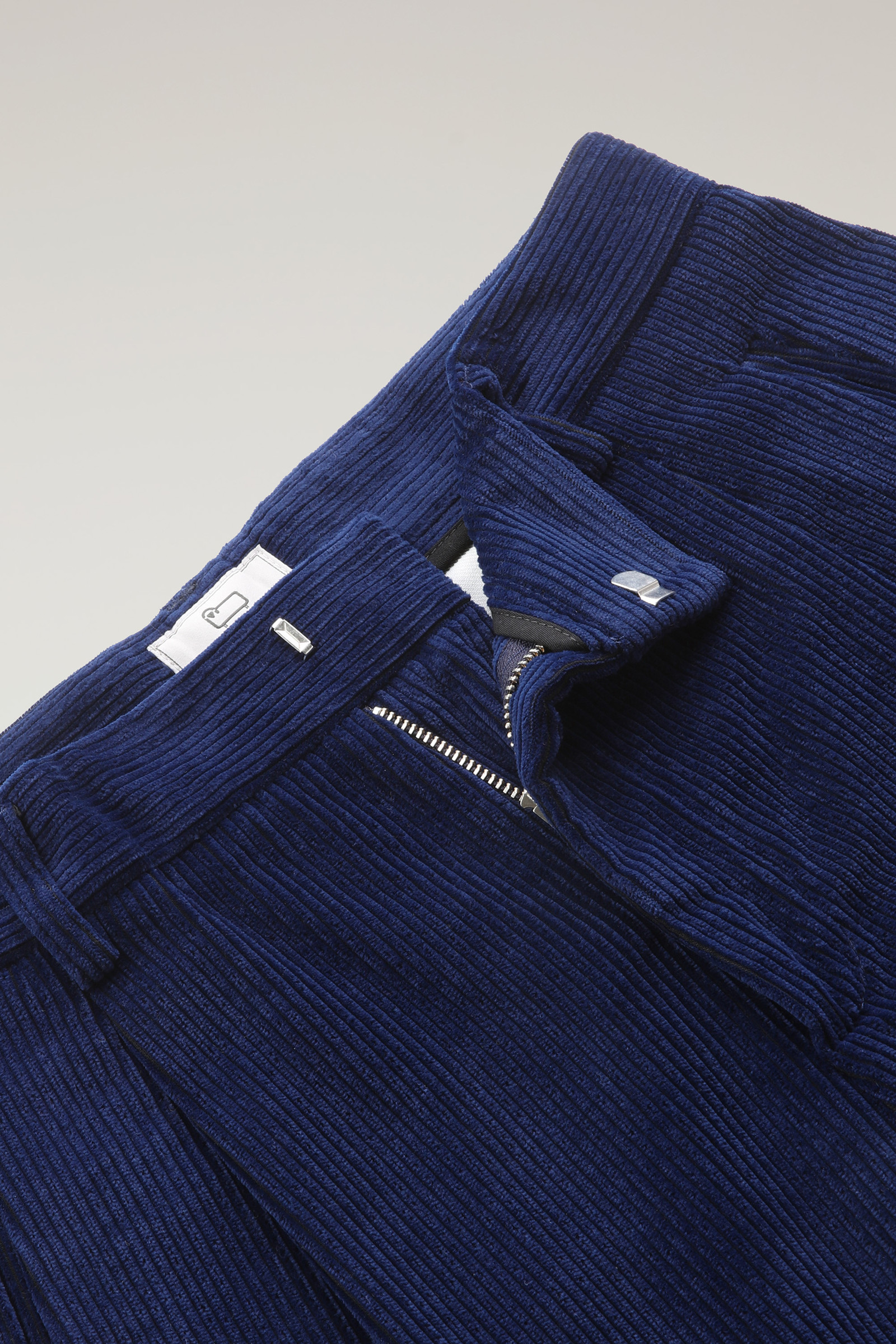 Bundfaltenhose aus weichem Kord Blau photo 5 | Woolrich