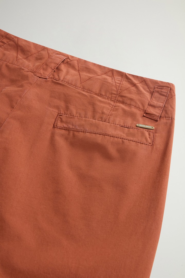 POPLIN CARROT PANTS Brown photo 3 | Woolrich