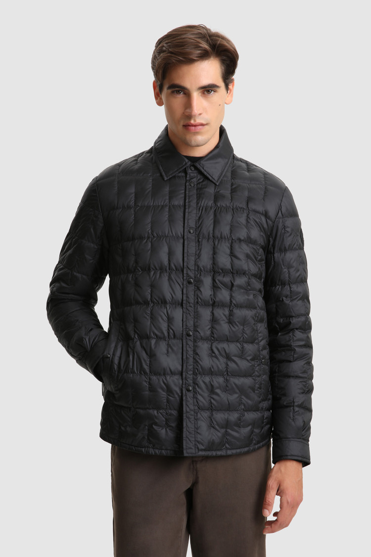 Deepsix packable overshirt in recycled nylon