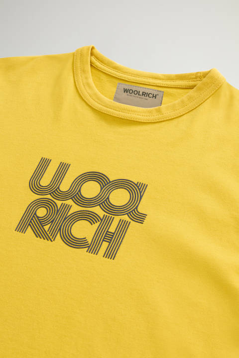 T-shirt pour garçon en pur coton avec logo imprimé sur la poitrine Jaune photo 2 | Woolrich